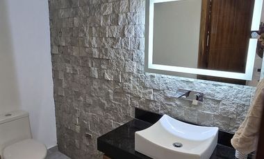 Propiedad con alberca en Los Robles