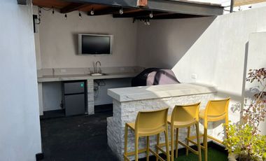 Propiedad con alberca en Los Robles