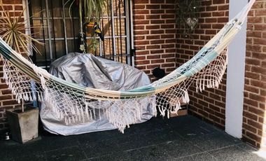 Casa en venta - 3 Dormitorios 2 Baños - 130Mts2 - Lanús