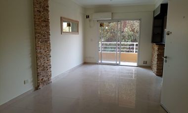 Departamento con balcon y cochera!