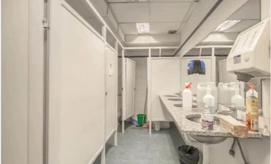 Edificio Comercial en venta - 9 Oficinas 6 Baños - Cocheras - 1000Mts2 - Quilmes