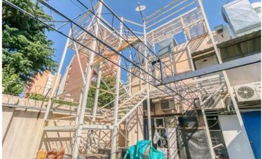 Edificio Comercial en venta - 9 Oficinas 6 Baños - Cocheras - 1000Mts2 - Quilmes