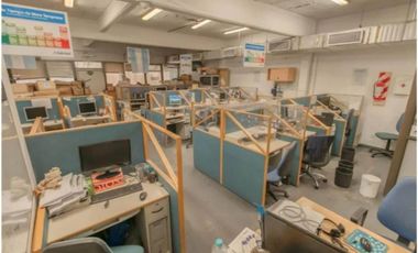 Edificio Comercial en venta - 9 Oficinas 6 Baños - Cocheras - 1000Mts2 - Quilmes