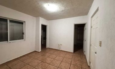 SE RENTA CASA EN CIUDAD DEL CARMEN, FRACCIONAMIENTO PRIVADO