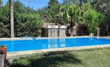 Casa en venta - 3 Dormitorios 3 Baños - Cochera - 530Mts2 - San Andrés Giles