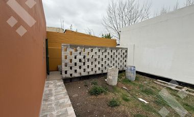 Venta casa 3 dormitorios - Barrio Los Sauces– Fernández Oro
