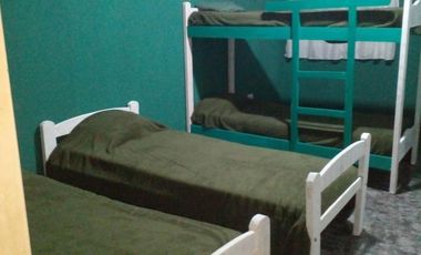 Casa en venta - 2 Dormitorios 2 Baños 1 Cochera - 450Mts2 - Miramar