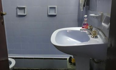 Casa en venta - 2 Dormitorios 1 Baño 1 Cochera - 223Mts2 - Quilmes Oeste