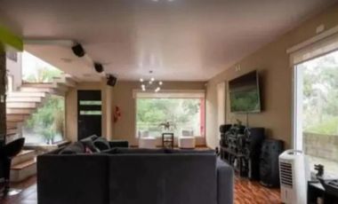 Casa en venta - 3 Dormitorios 3 Baños - Cochera - 490Mts2 - Valeria del Mar