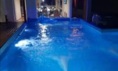 Casa en venta - 3 Dormitorios 3 Baños - Cochera - 490Mts2 - Valeria del Mar