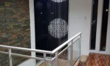 Casa en venta - 3 Dormitorios 3 Baños - Cochera - 490Mts2 - Valeria del Mar