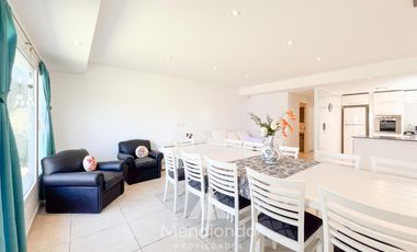 Casa IMPECABLE en San Patricio 2 dormitorios en suite - Cochera quincho y Parque