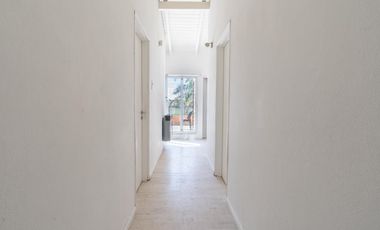 CASA EN VENTA EN BAIGORRIA 4 DORMITORIOS Y  PISCINA