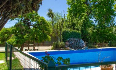 Terreno único en Maschwitz - Amplio potencial - Hoy complejo deportivo y casa de eventos -