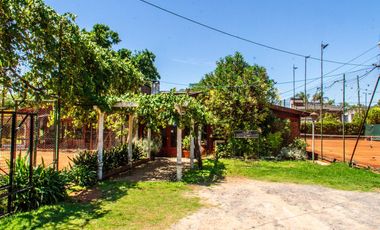 Terreno único en Maschwitz - Amplio potencial - Hoy complejo deportivo y casa de eventos -