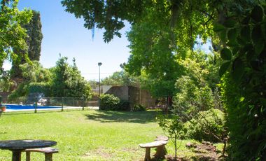 Terreno único en Maschwitz - Amplio potencial - Hoy complejo deportivo y casa de eventos -