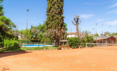 Terreno único en Maschwitz - Amplio potencial - Hoy complejo deportivo y casa de eventos -