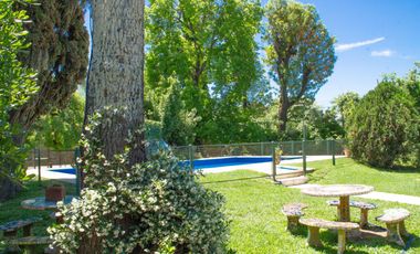 Terreno único en Maschwitz - Amplio potencial - Hoy complejo deportivo y casa de eventos -