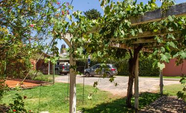 Terreno único en Maschwitz - Amplio potencial - Hoy complejo deportivo y casa de eventos -