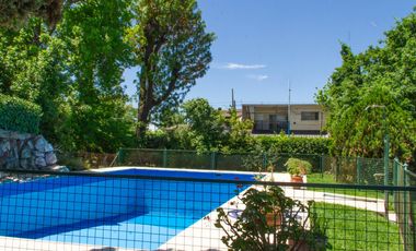 Terreno único en Maschwitz - Amplio potencial - Hoy complejo deportivo y casa de eventos -