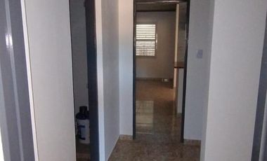 Casa en venta - 2 Dormitorios 1 Baño - Cochera - 330Mts2 - Lincoln