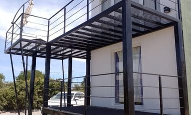Casa en venta - 2 Dormitorios 2 Baños - Cochera - 703Mts2 - Las Grutas, Río Negro