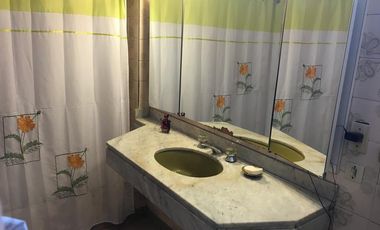 HERMOSO SEMIPISO 5 AMBIENTES