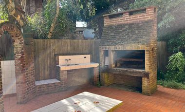 Propiedad multifamiliar en venta - 2 Unidades - 650Mts2 - Valeria del Mar