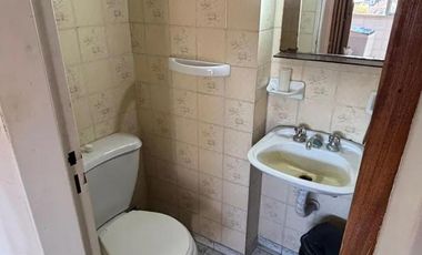 Departamento en venta - 4 Dormitorios 2 Baños - Castelar