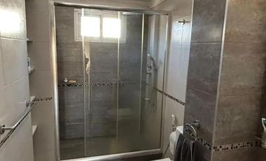 Departamento en venta - 4 Dormitorios 2 Baños - Castelar