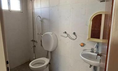 Departamento en venta - 4 Dormitorios 2 Baños - Castelar
