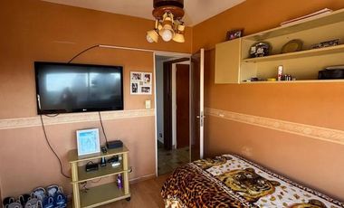 Departamento en venta - 4 Dormitorios 2 Baños - Castelar