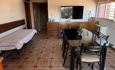 Departamento en venta - 4 Dormitorios 2 Baños - Castelar