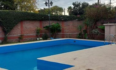 CASA JARDIN Y PILETA dos lotes en BAIGORRIA