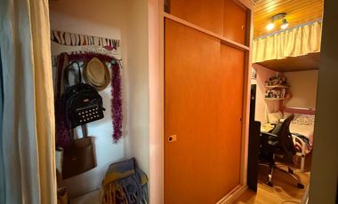 PH casa tres ambientes con patio a la venta en Bernal