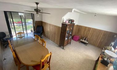 PH en venta - 3 Dormitorios 2 Baños - 156Mts2 - La Plata