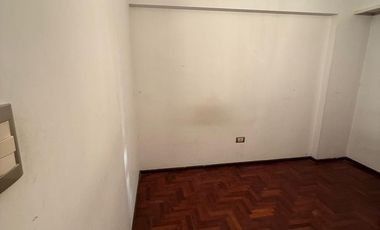 AMPLIO dpto. 3 dorm. Coc/Separada  3 baños z/ Patio Olmos