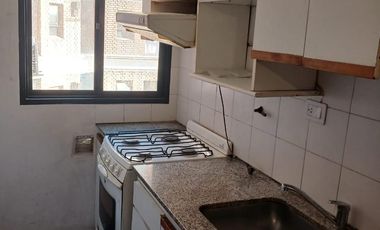 AMPLIO dpto. 3 dorm. Coc/Separada  3 baños z/ Patio Olmos