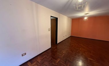 AMPLIO dpto. 3 dorm. Coc/Separada  3 baños z/ Patio Olmos