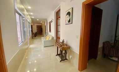 Casa en venta - 3 Dormitorios 3 Baños - Cochera - 660Mts2 - Navarro