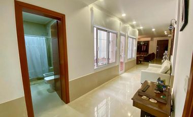 Casa en venta - 3 Dormitorios 3 Baños - Cochera - 660Mts2 - Navarro