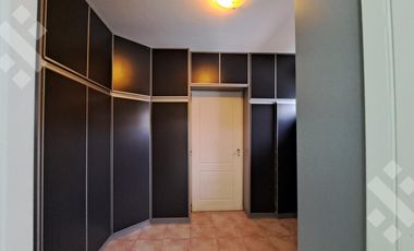 VENTA CASA 4 Dormitorios, con piscina, cochera y quincho. COMAHUE GOLF, NEUQUEN