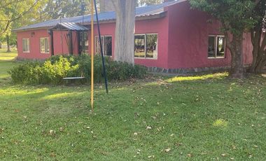Chacra en venta - 10 Dormitorios 5 Baños Galpón - 12Hectareas - San Andrés de Giles