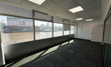 Oficina en alquiler - 260 m2 - 2 cocheras - Vista al dique - Puerto Madero.