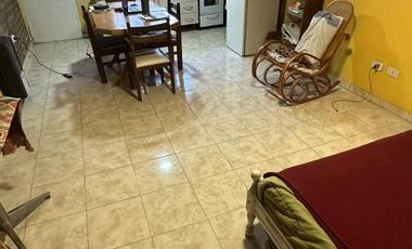 Casa en venta - 6 Dormitorios 5 Baños - Cochera - 337,98Mts2 - Viedma, Río Negro