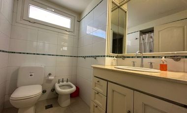 Casa en venta - 5 Dormitorios 4 Baños - 620Mts2 - Pinamar