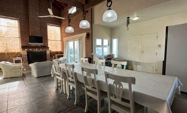 Casa en venta - 5 Dormitorios 4 Baños - 620Mts2 - Pinamar