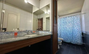 Casa en venta - 5 Dormitorios 4 Baños - 620Mts2 - Pinamar
