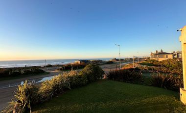 Casa en venta - 5 Dormitorios 4 Baños - 620Mts2 - Pinamar