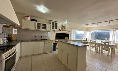 Casa en venta - 5 Dormitorios 4 Baños - 620Mts2 - Pinamar